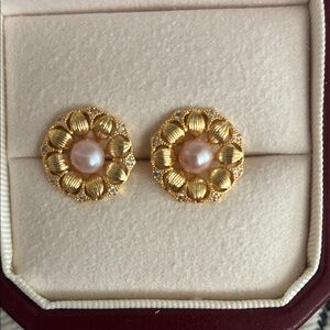 Gold Pearl Floral Stud Earrings - Elegant Women Jewelry